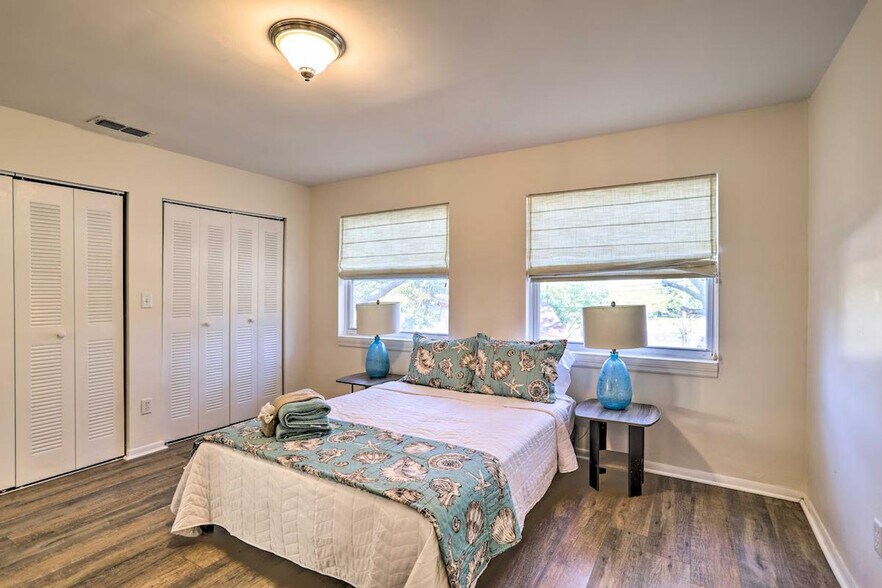 Building Photo - 4484 Cobia Dr SE