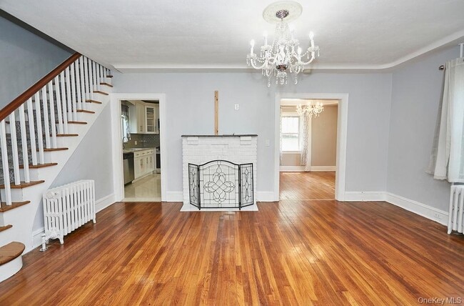 Building Photo - 14 Redbrook Rd