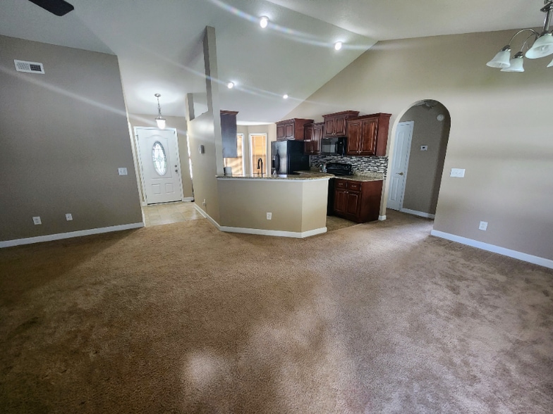 Building Photo - 2803 Green Pond Cir