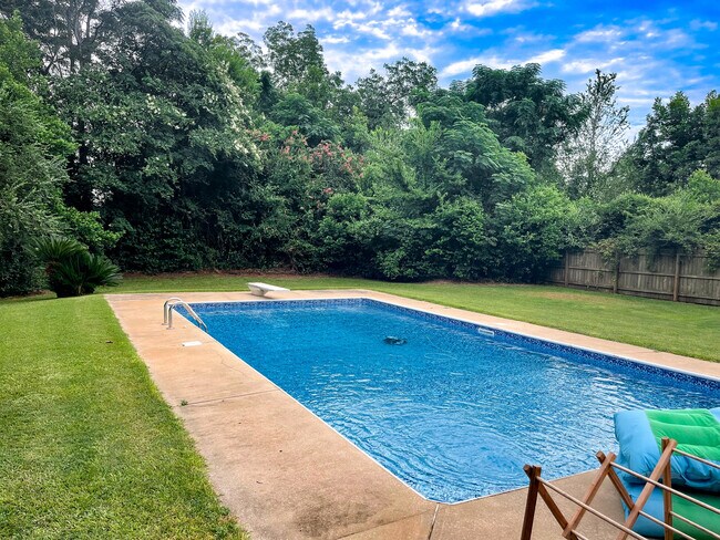 Building Photo - 634 Kettle Creek Dr