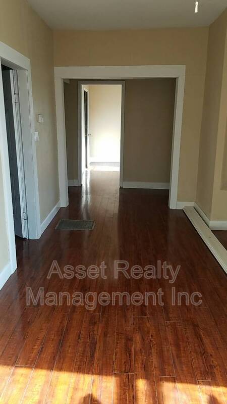 Building Photo - 1401 Hannah Ave