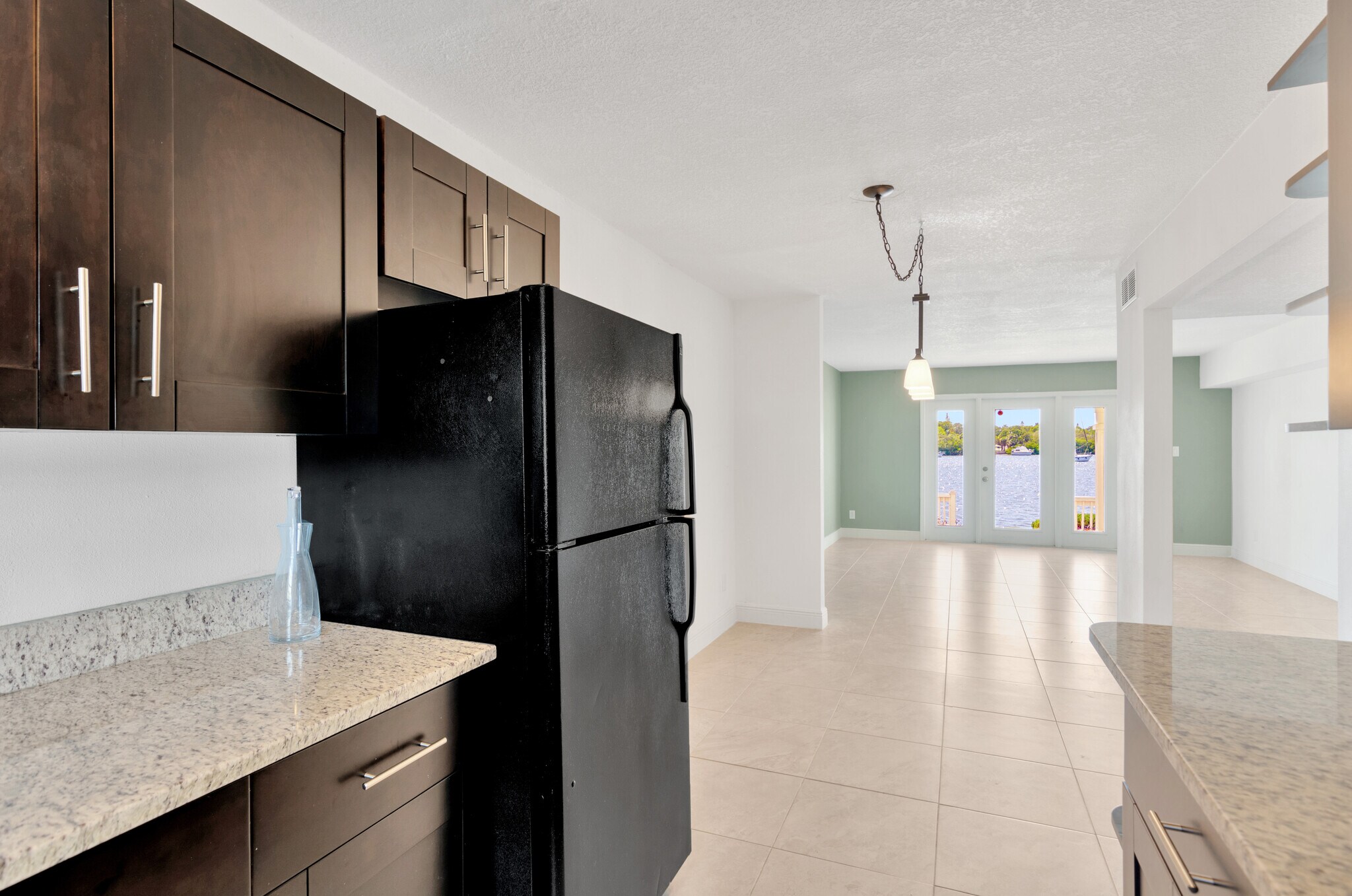 Building Photo - 3743 Pompano Dr SE