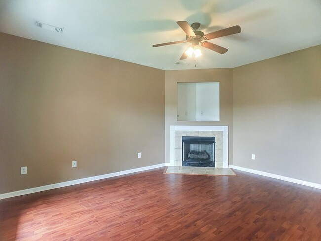 Building Photo - 12945 Garden Creek Ln