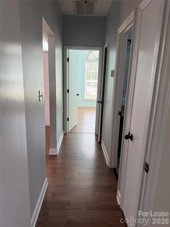 Building Photo - 8539 Albury Walk Ln