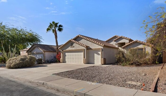 Building Photo - Beautiful Alta Mesa Home!