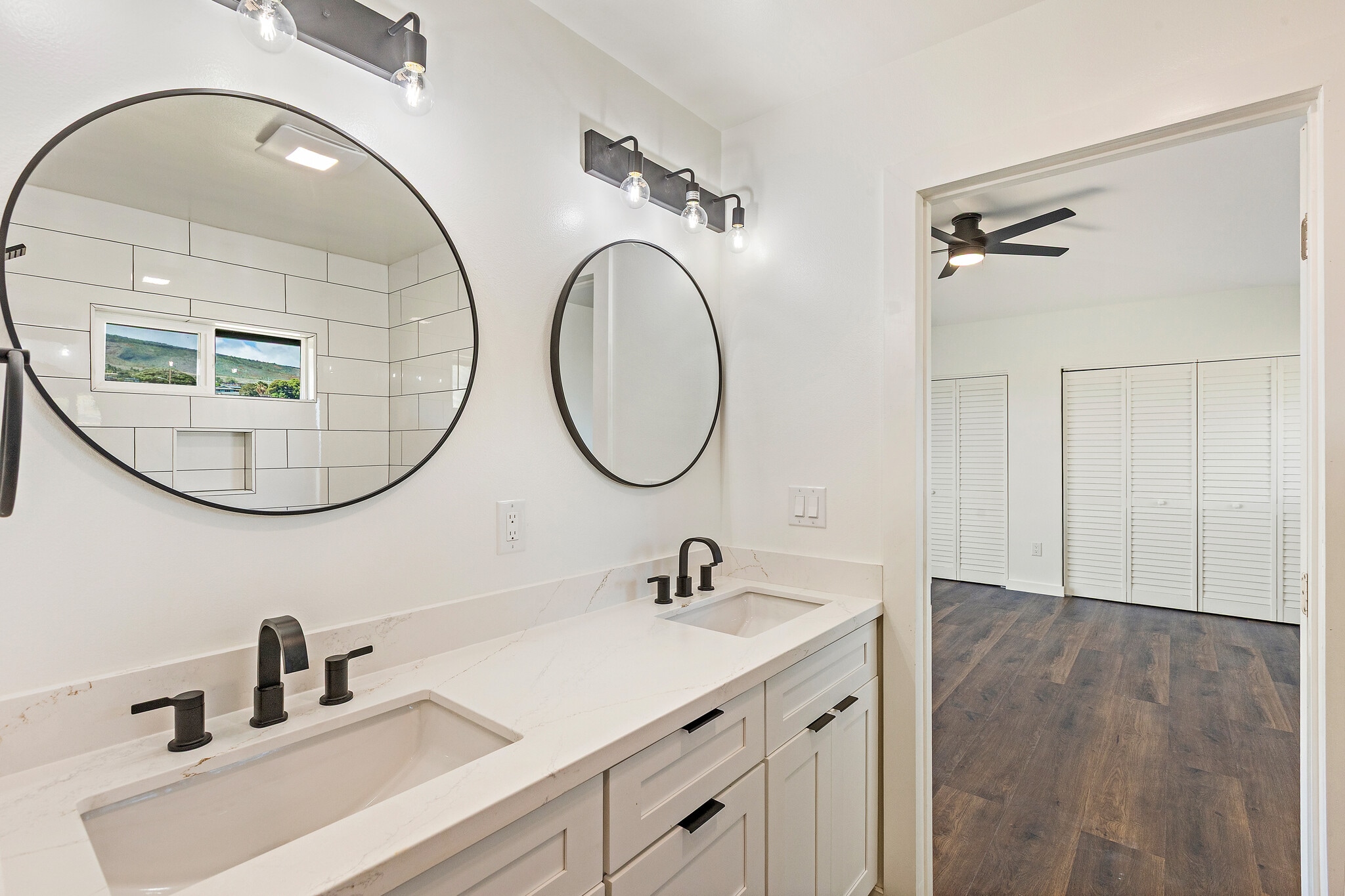 Primary Bathroom - 536 Lahainaluna Rd