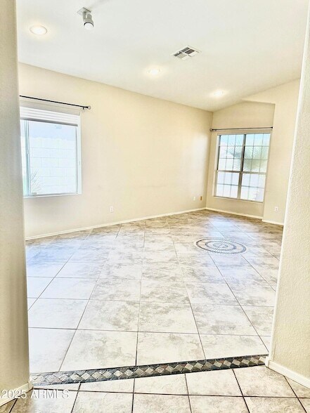 Building Photo - 14410 S 44th St