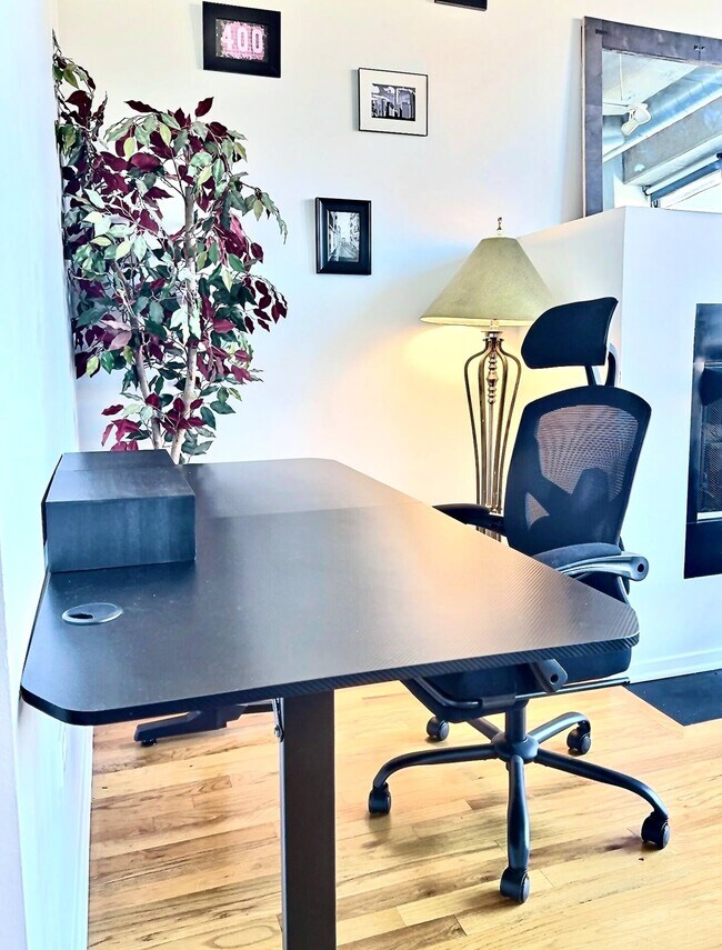 WFH desk setup - 6 S Laflin St