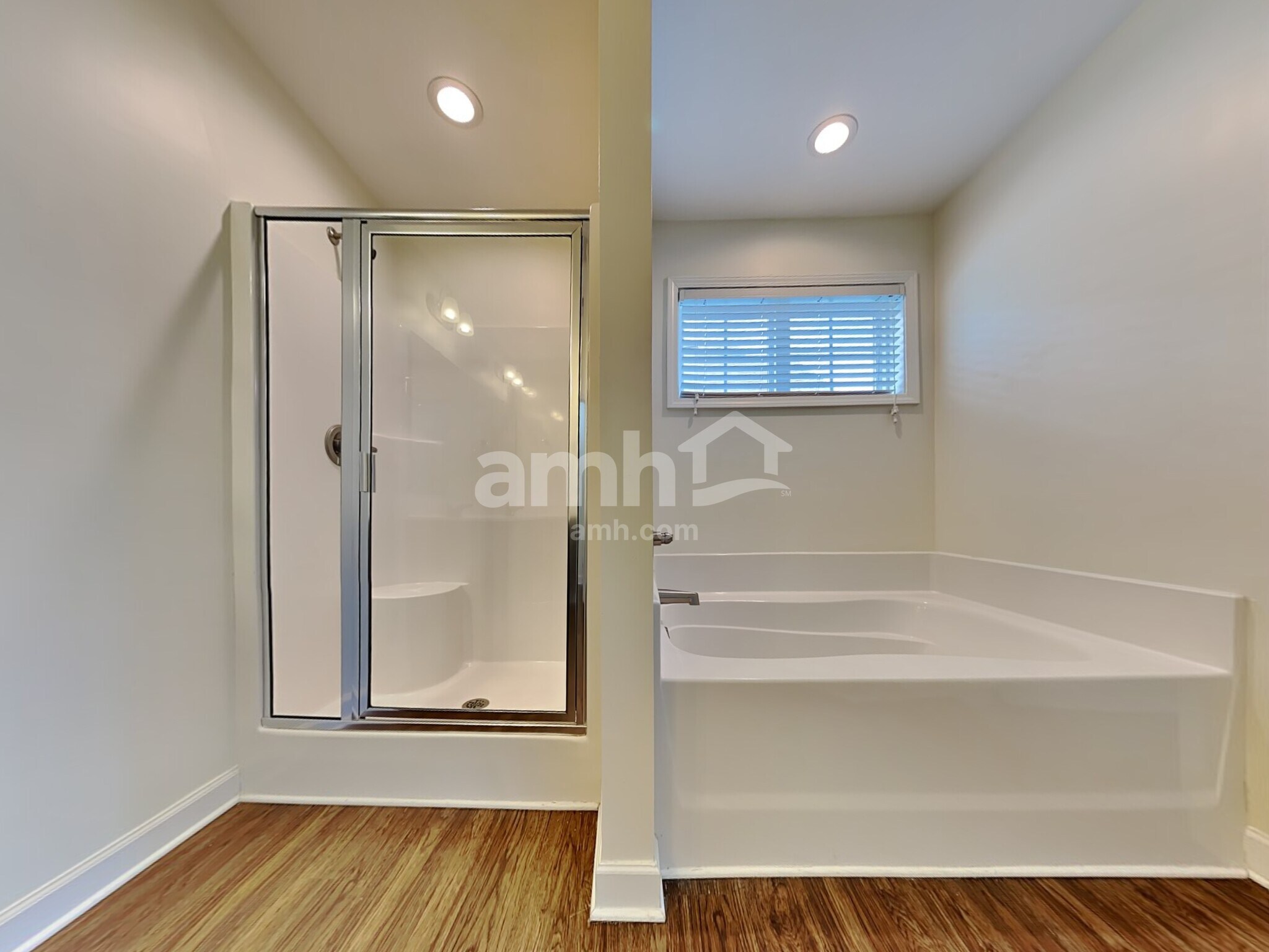 Building Photo - 531 Lateleaf Dr