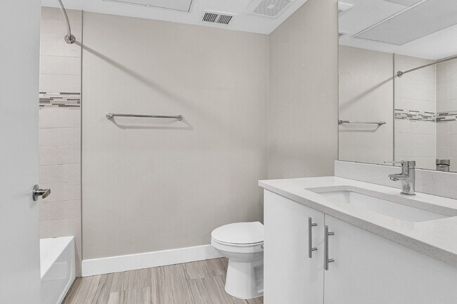 Building Photo - $1,540.95 - 1 Bed, 1 Bath Condo with In Unit Laundry in a Secured Building!