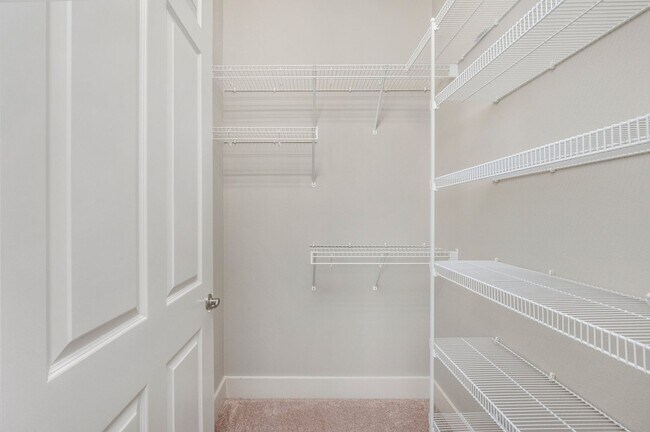 Building Photo - Gorgeous Regatta Bay 3 Bedroom Townhouse!