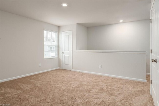 Building Photo - 4702 Hazelburn Dr