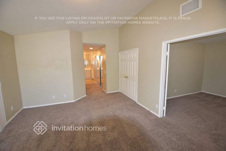 Building Photo - 41085 Chaco Canyon Rd