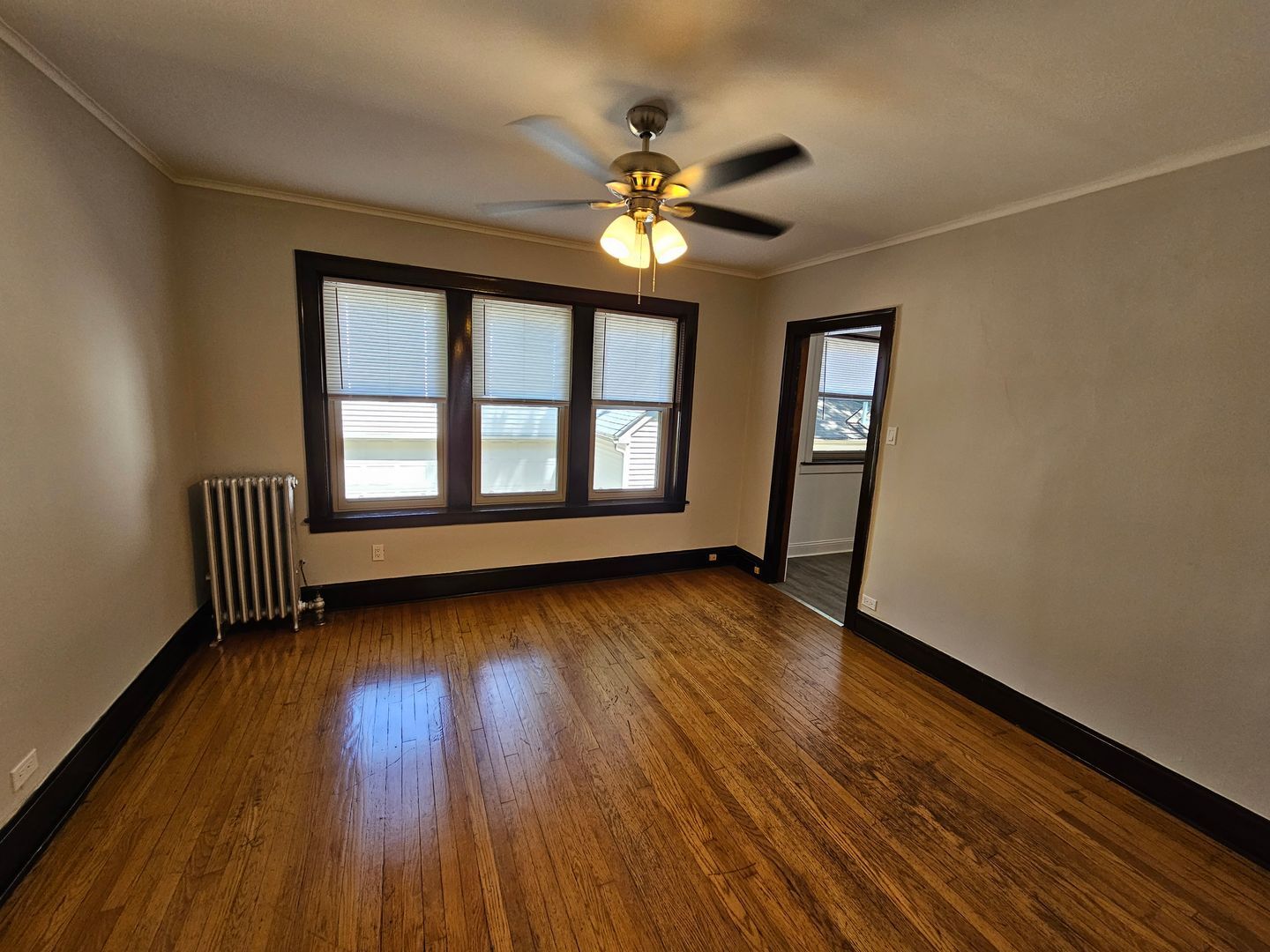 Building Photo - 4537 N Hamilton Ave