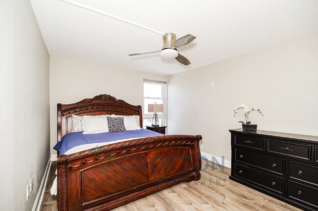 Building Photo - Beautiful Oceanfront Condo in Cocoa Beach!
