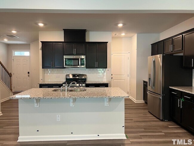 Building Photo - 212 Hiking Hl Ln