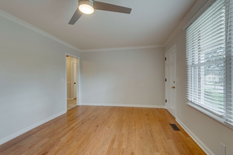 Building Photo - 5413 Country Dr