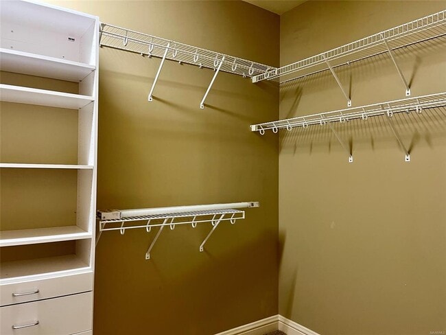 Building Photo - 8824 Alderwood Way