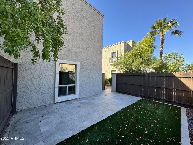 Building Photo - 4860 N 73rd St