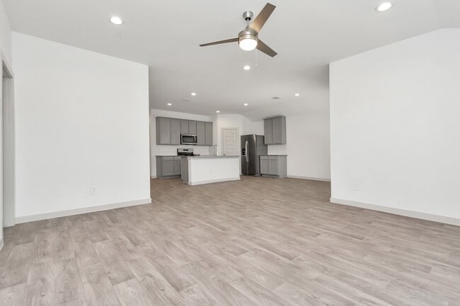 Building Photo - 10626 Watershed Dr