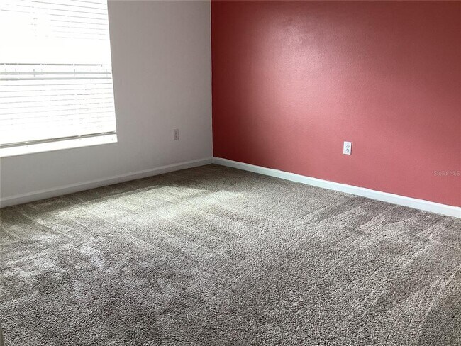 Building Photo - 260 Pershing St