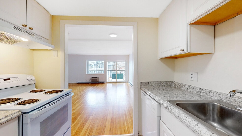 Building Photo - 525 Highland Ave