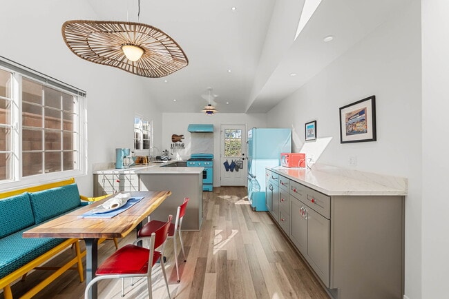 Building Photo - 1251 Devon Ln