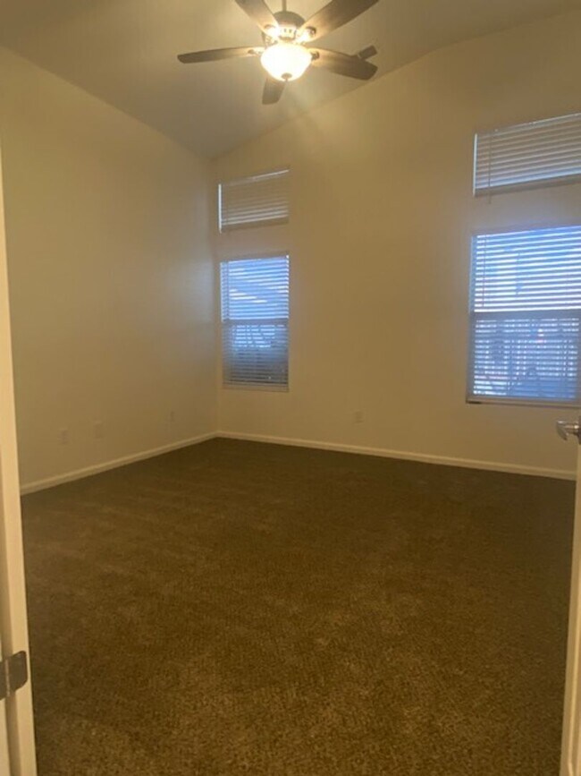 Building Photo - Corner lot with pool and RV parking!