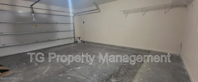 Building Photo - 8238 Meadow Walk Ln