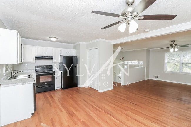 Building Photo - The Lifestyle You Deserve.