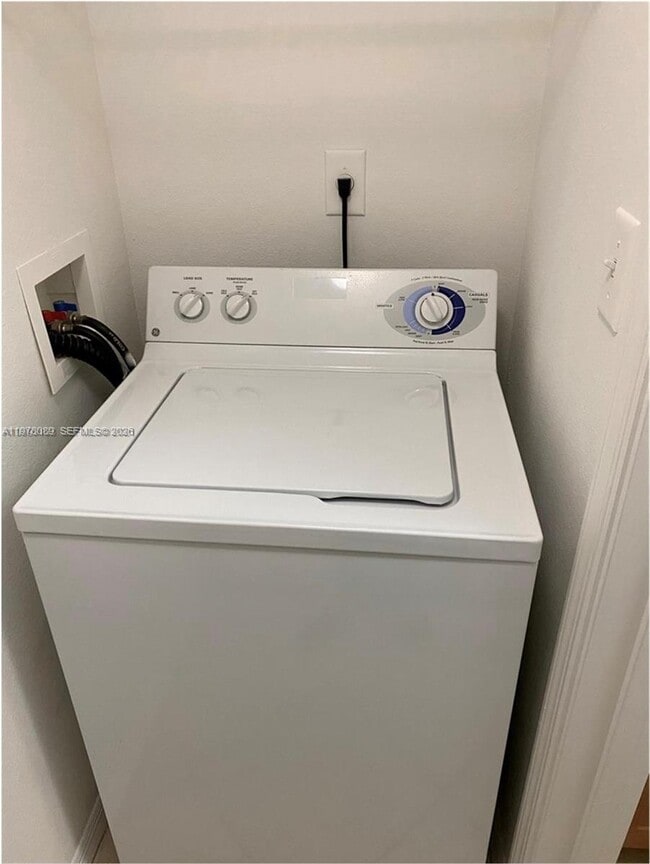 Building Photo - 6386 Emerald Dunes Dr