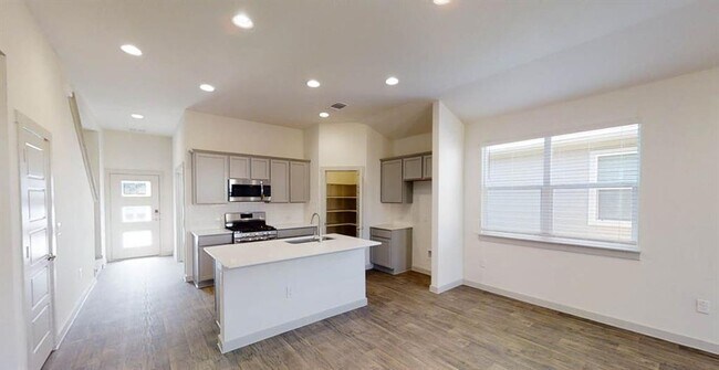 Building Photo - 3708 Clerk Cv