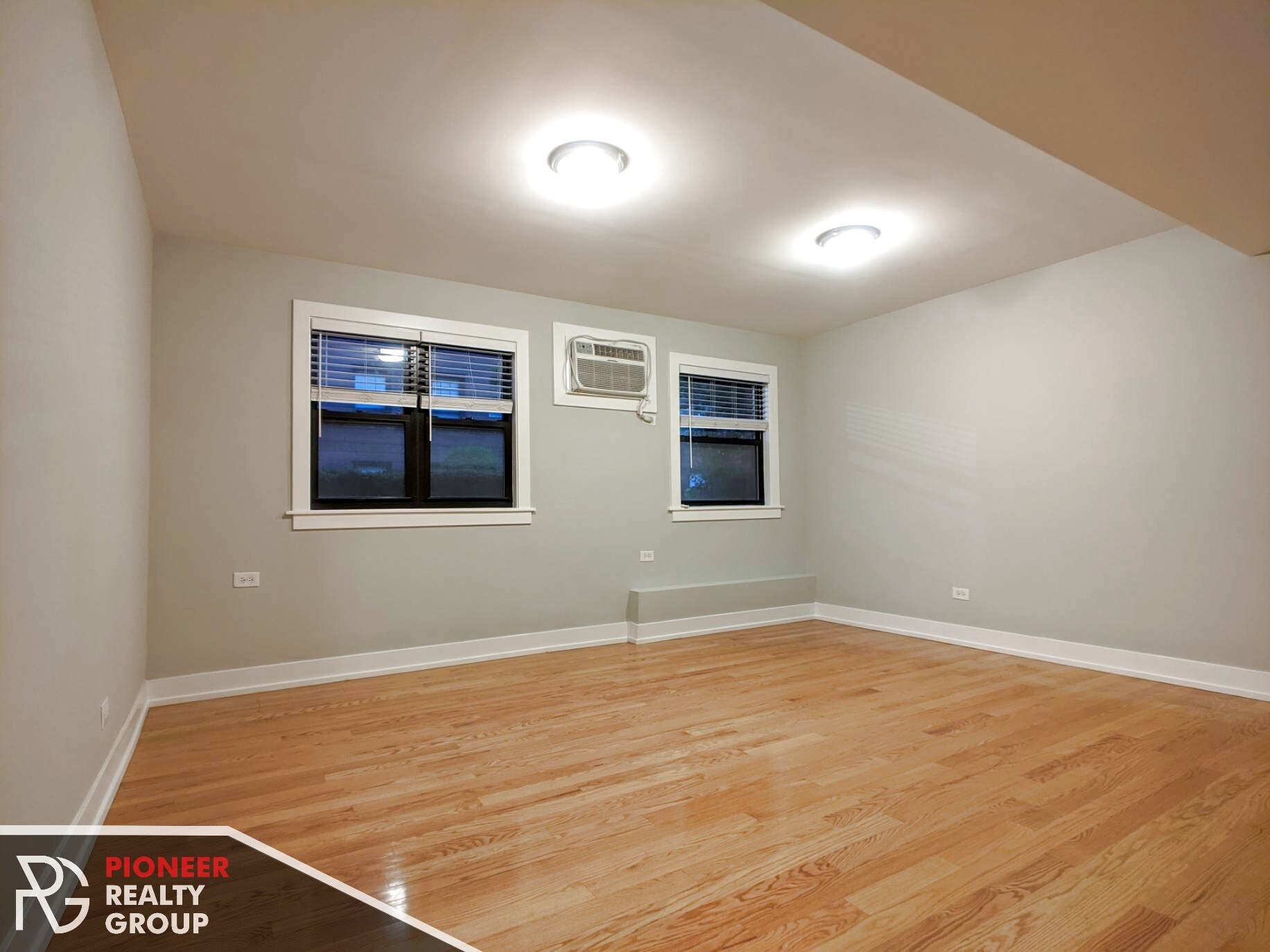 Building Photo - 2907 N Mildred Ave