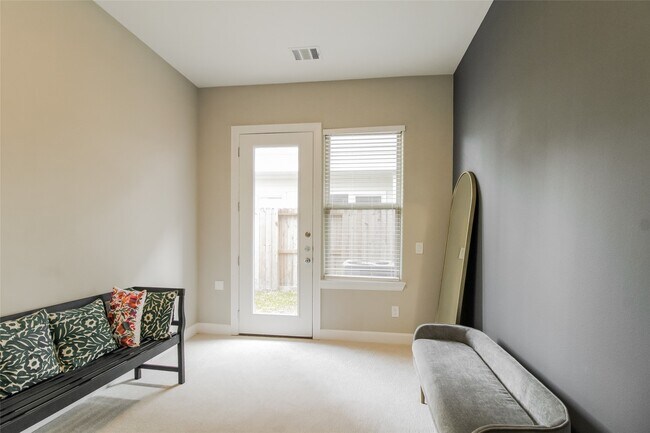 Building Photo - 5116 Royal Heath Dr