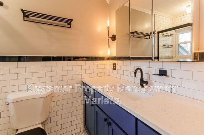 Building Photo - 2654 Stoney Creek Rd SE