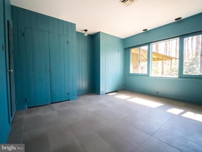 Building Photo - 4313 Woodlark Dr