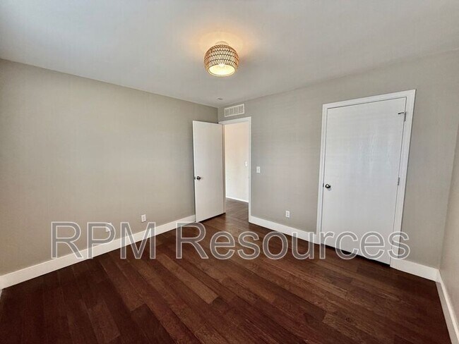 Building Photo - 1617 NW 150th Terrace