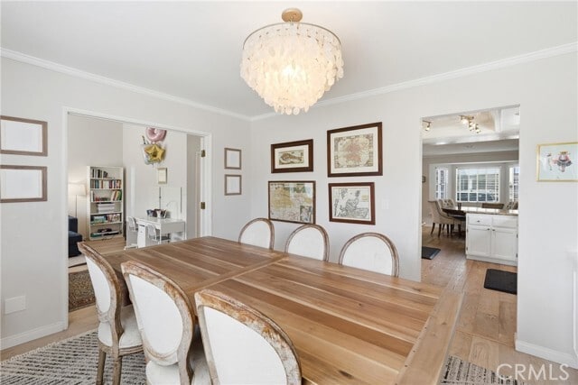 Building Photo - 2213 Dufour Ave