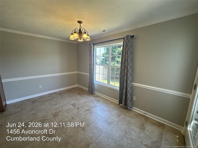 Building Photo - 1456 Avoncroft Dr
