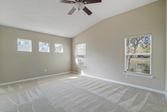 Building Photo - 236 Sterling Hill Dr
