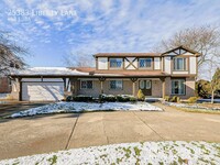 Building Photo - Welcome to this spacious 4 bedroom, 2.5 ba...