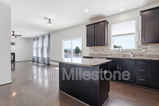Building Photo - 371 Lookout Mountain Ct