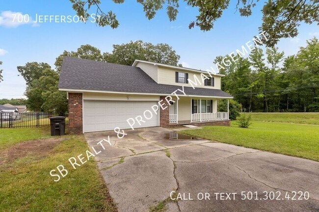 Building Photo - 700 Jefferson Dr