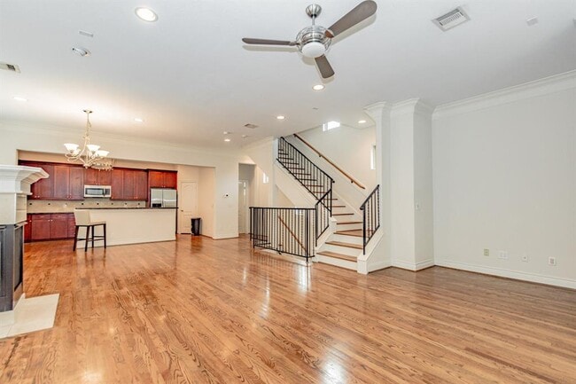 Building Photo - 5514 Crooms St