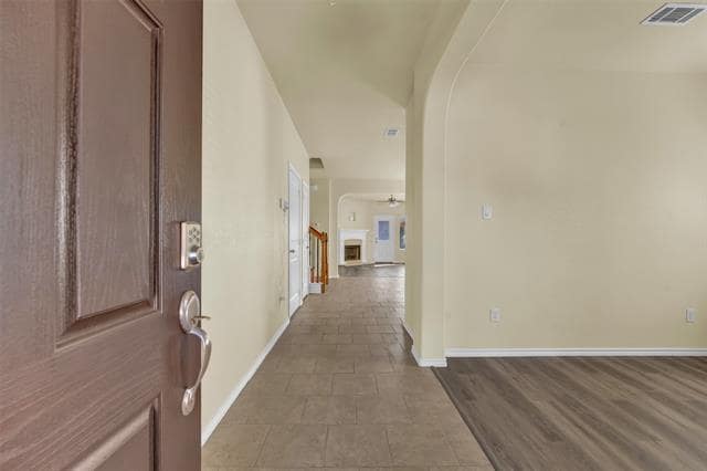 Building Photo - 6815 Elderberry Dr