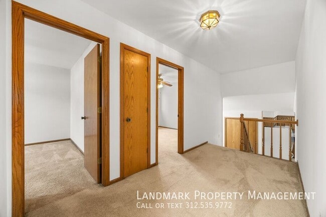 Building Photo - 14518 S Golden Oak Dr