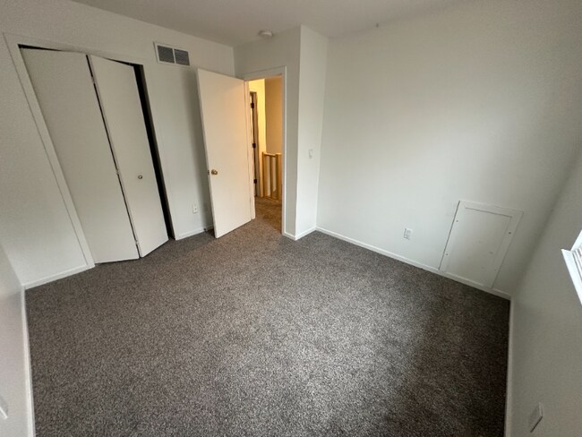 Building Photo - 31621 Couchez St