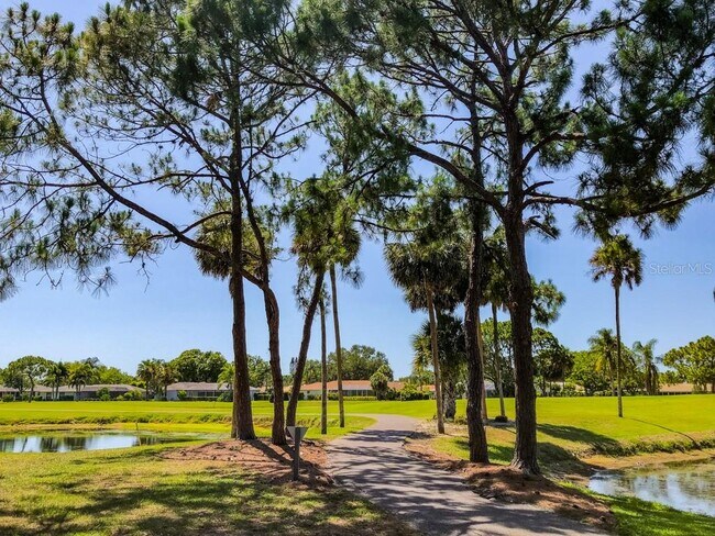 Building Photo - 4459 Oakley Greene