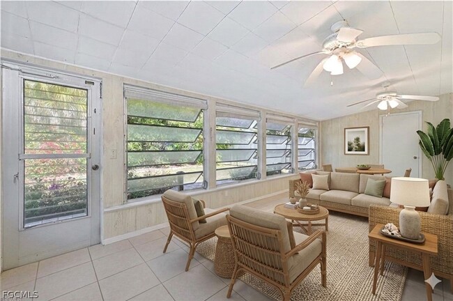 Building Photo - 759 96th Ave N