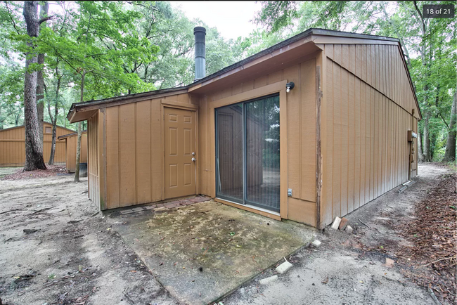 Building Photo - 2 br, 1 bath Duplex - 4789 Leah Court 4789